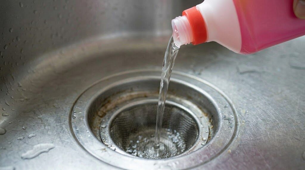 排水溝のゴキブリにパイプユニッシュは効くのか